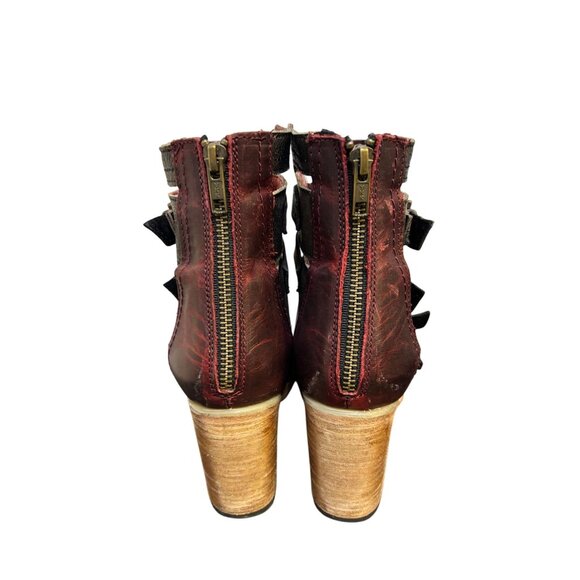 Free Bird By Steven Leather Heeled Open-Toe Sandals With Buckles Black & Burgund - Picture 4 of 9